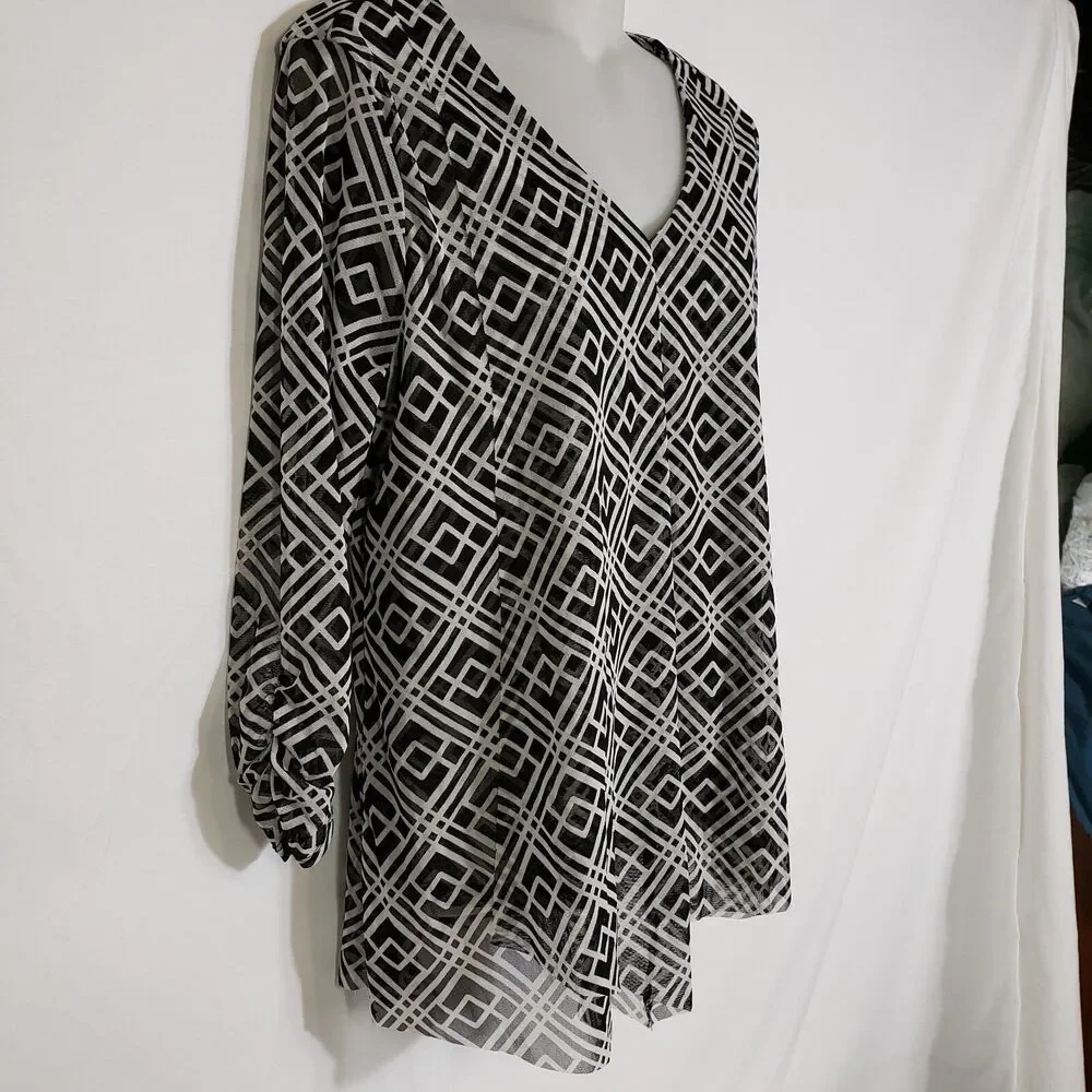 Alfani womens top